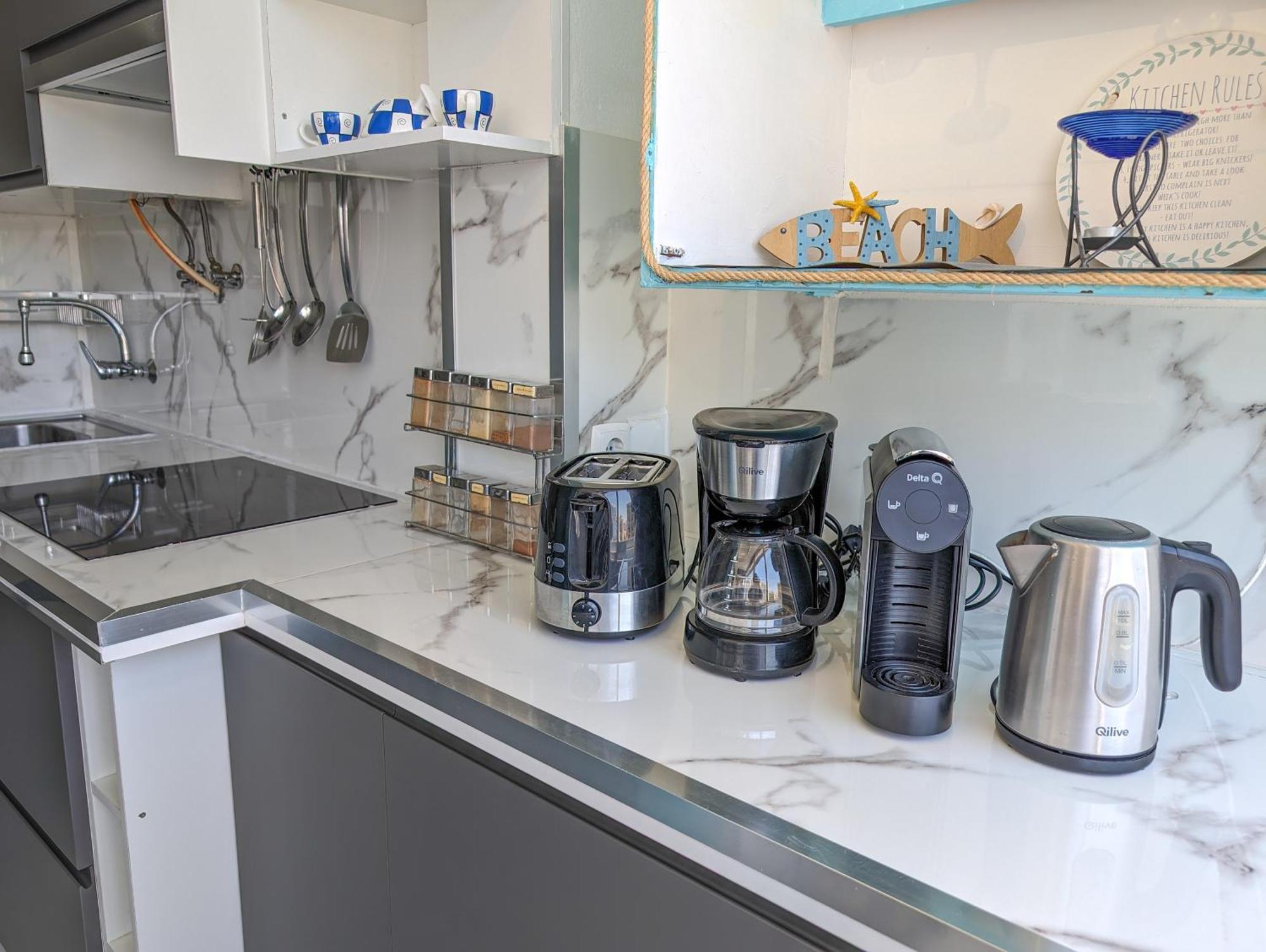2 Room Condo - 5 Mins From Costa Da Caparica Beach & Bars 外观 照片