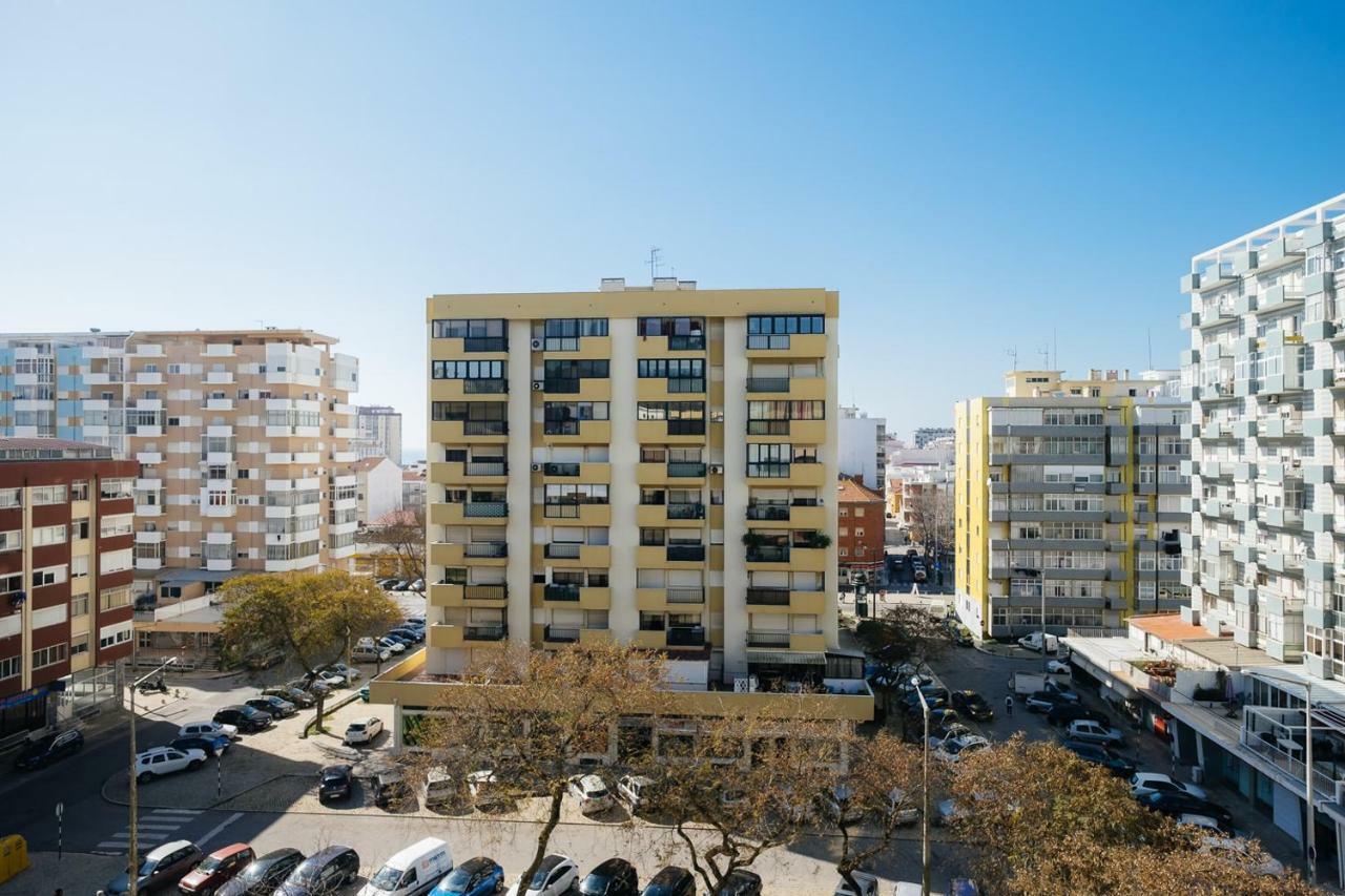 2 Room Condo - 5 Mins From Costa Da Caparica Beach & Bars 外观 照片